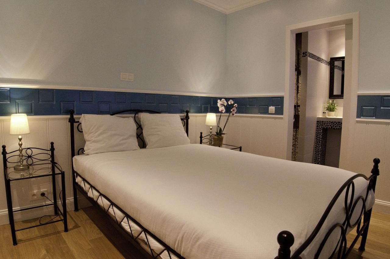 Hostel Lybeer Private Rooms Just For Two! Брюгге Экстерьер фото