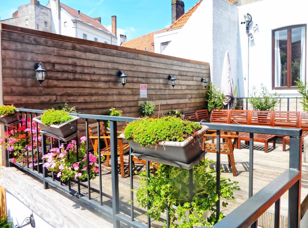 Hostel Lybeer Private Rooms Just For Two! Брюгге Экстерьер фото